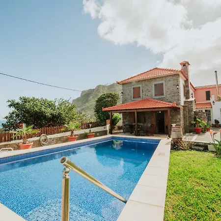 Matta By Amazing Madeira Santana