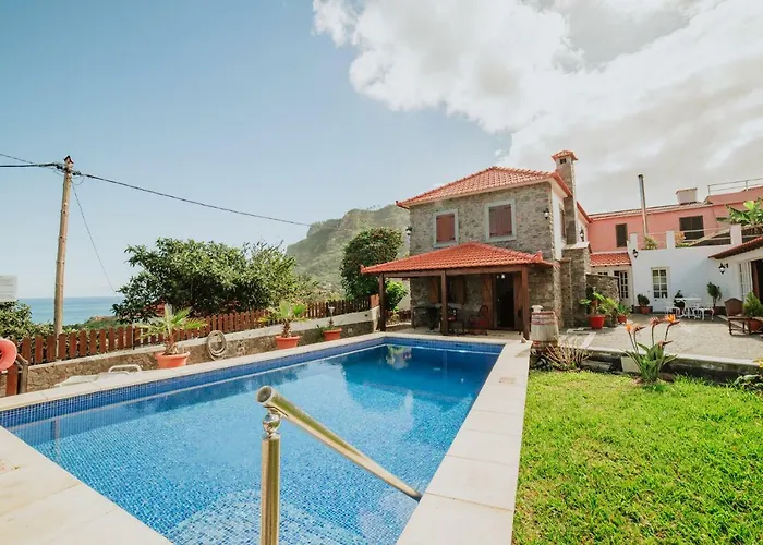 Matta By Amazing Madeira Santana (Madeira)